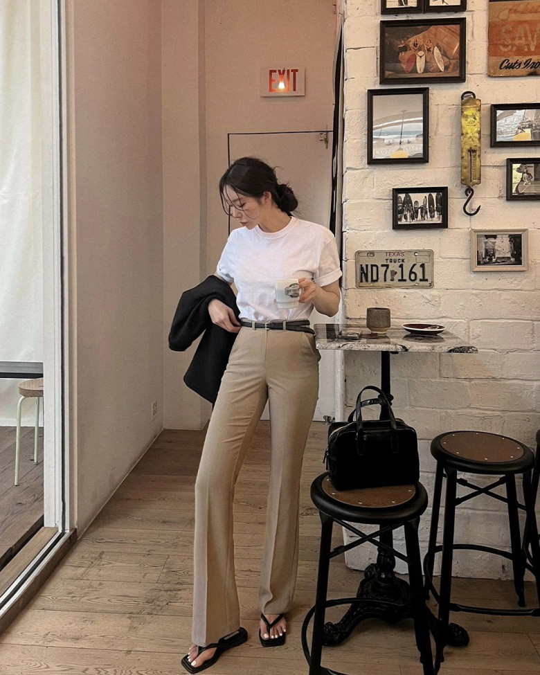 Sơ mi dần amp;#34;thất sủngamp;#34;, kiểu áo này là chân ái phối cùng quần âu, giúp chị em trẻ ra chục tuổi mà vẫn thanh lịch - 4