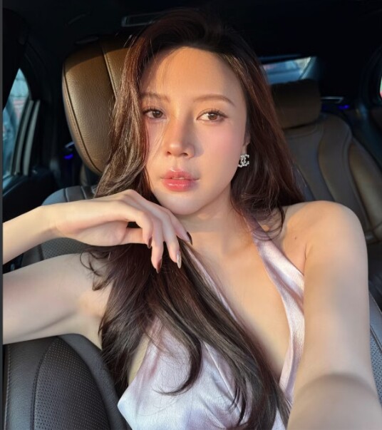 amp;#34;Hot girl hàng khôngamp;#34; đóng MV Sơn Tùng M-TP: Sau là quán quân, đẻ 2 con cho chồng giám đốc vẫn được khen amp;#34;lão hóa ngượcamp;#34; - 10