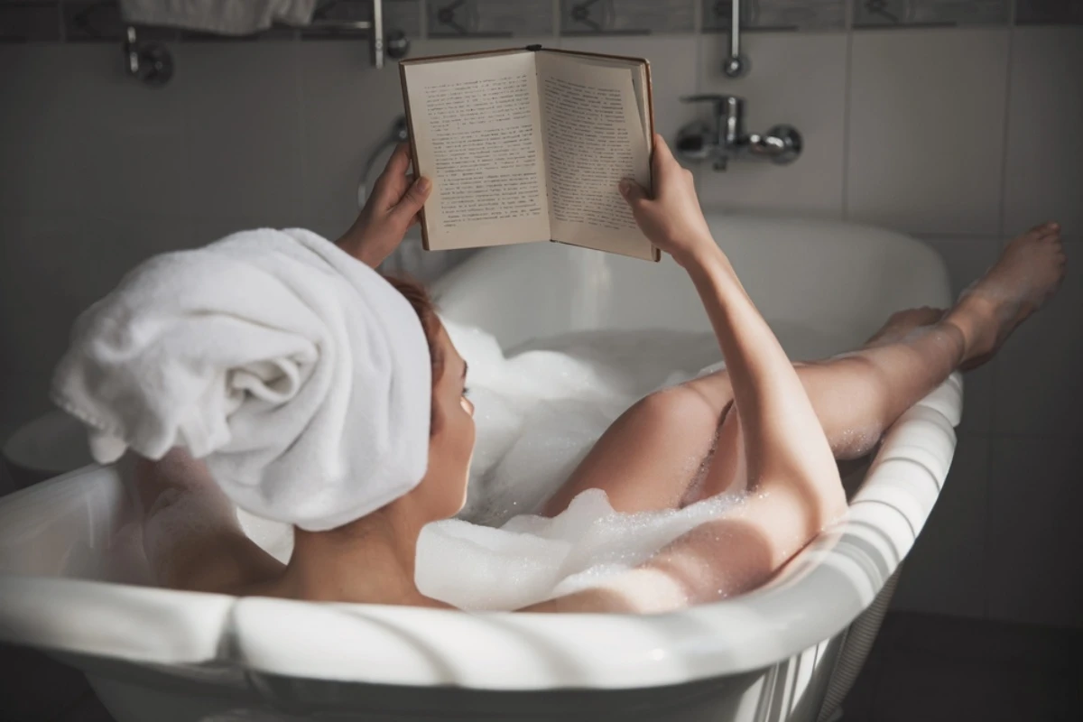 Những hành động tưởng chừng nhỏ nhặt này, khi được lặp lại đều đặn mỗi ngày, lại tạo ra sự thay đổi đáng kể cho cả hình dáng cơ thể lẫn quá trình trao đổi chất về lâu dài.