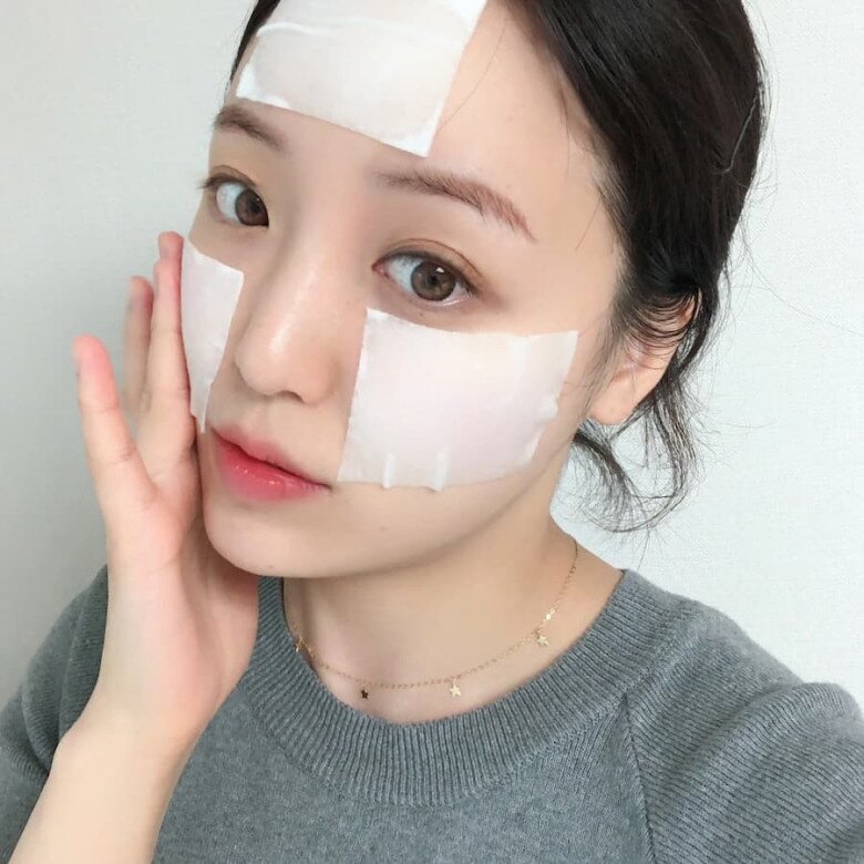 Tại sao phụ nữ Nhật lại dùng 2 lần sữa rửa mặt? Hé lộ 5 thói quen giúp họ có làn da mịn đẹp ngay cả khi đã có tuổi - 3