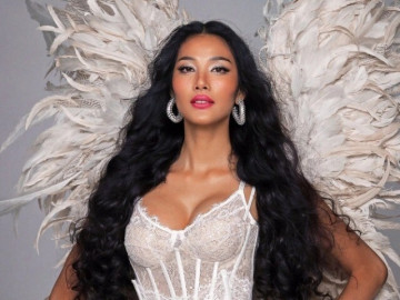 Hoàng Thùy: "15 năm qua tôi theo đuổi giấc mơ diễn nội y cho Victoria's Secret"