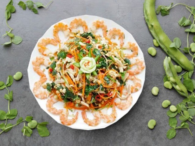 Cây này thường bị nhầm là rau ngót, canxi gấp 4 lần sữa, đem trộn tôm thịt được món thanh mát ngày hè