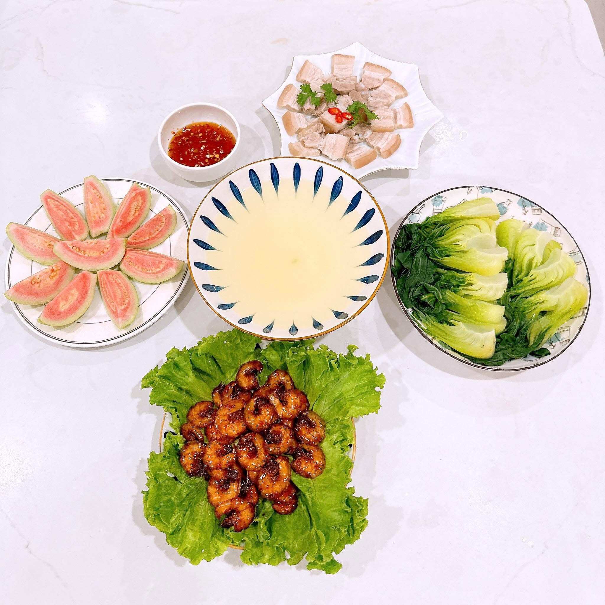 Mê nấu ăn hơn hẹn hò, 9X xinh đẹp lại đảm đang khiến nhiều người thích thú với loạt cơm nhà ngon, đẹp mắt - 12