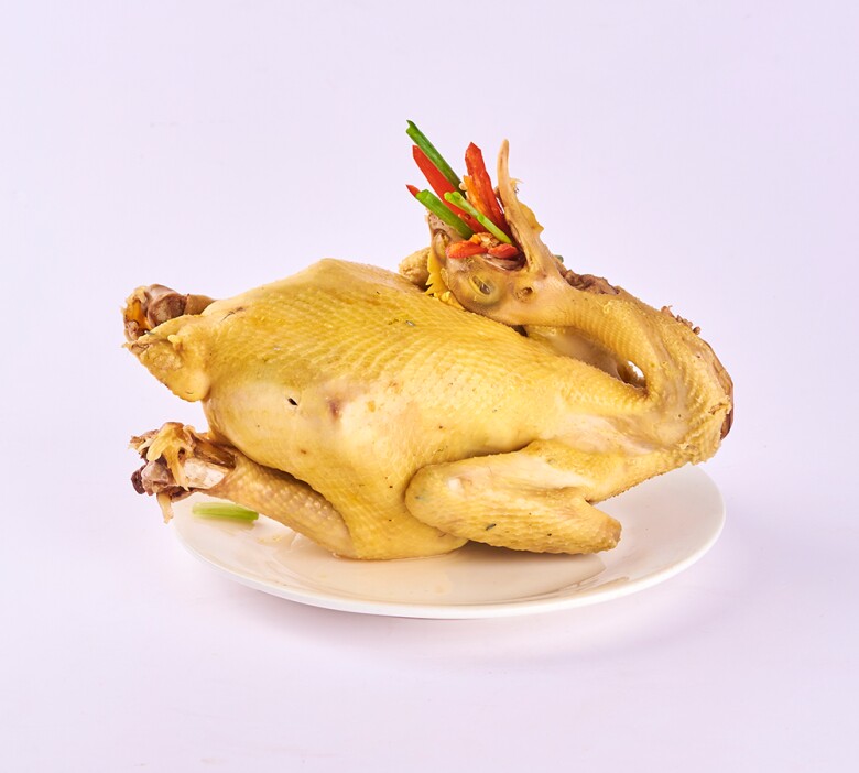 Cách luộc gà ngon da vàng giòn, không bị nứt, đỏ ai không phải ai cũng biết - 4