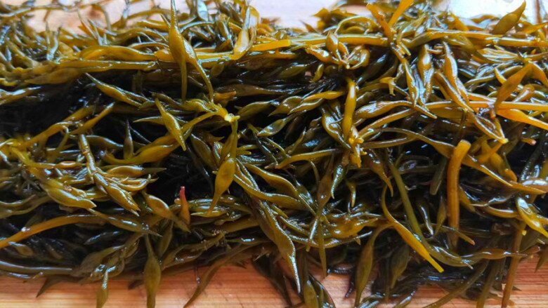 Canxi trong rau này gấp 10 lần sữa, người Nhật gọi là “món trường thọ”, thật may nước ta cũng bán nhiều! - 1