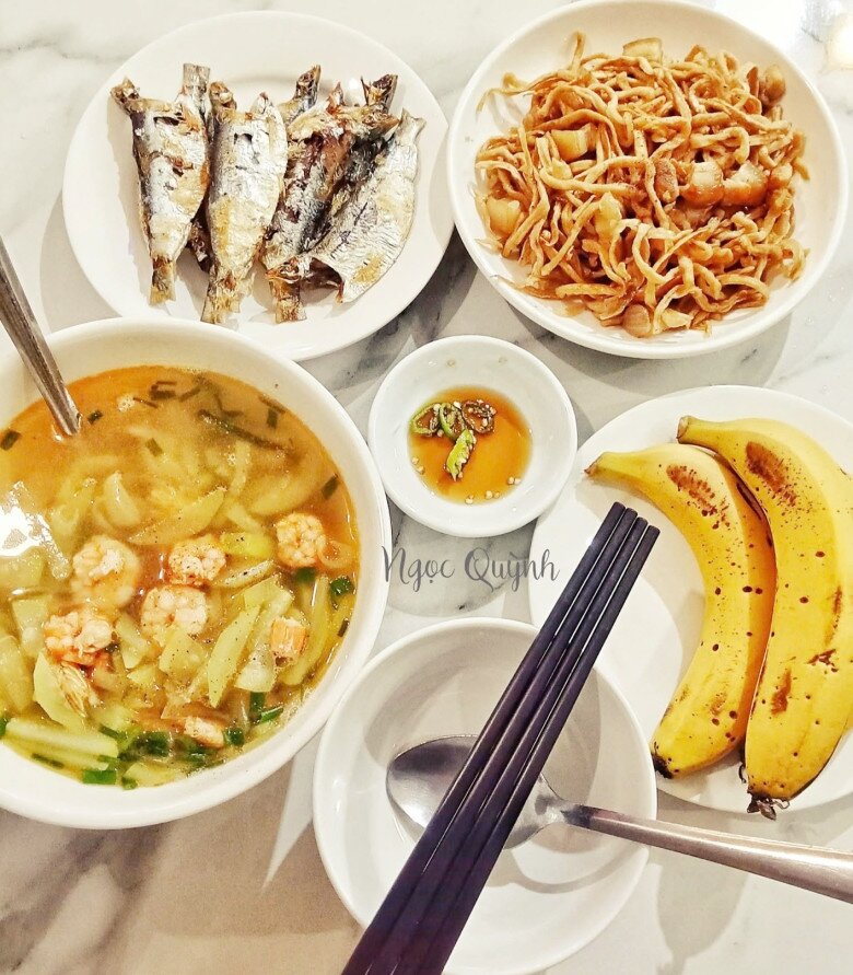 amp;#34;Đầu hàngamp;#34; với mâm cơm 50k, mẹ đảm Đà Nẵng vào bếp nấu loạt cơm 3 người từ 80-100k cực ngon và chất lượng - 11