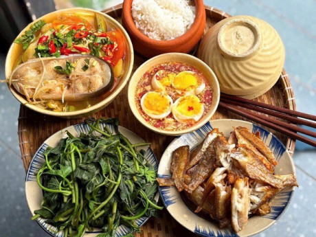 Mẹ đảm Sài Gòn gợi ý 14 mâm cơm cực ngon lại dễ ăn cho ngày hè nắng nóng