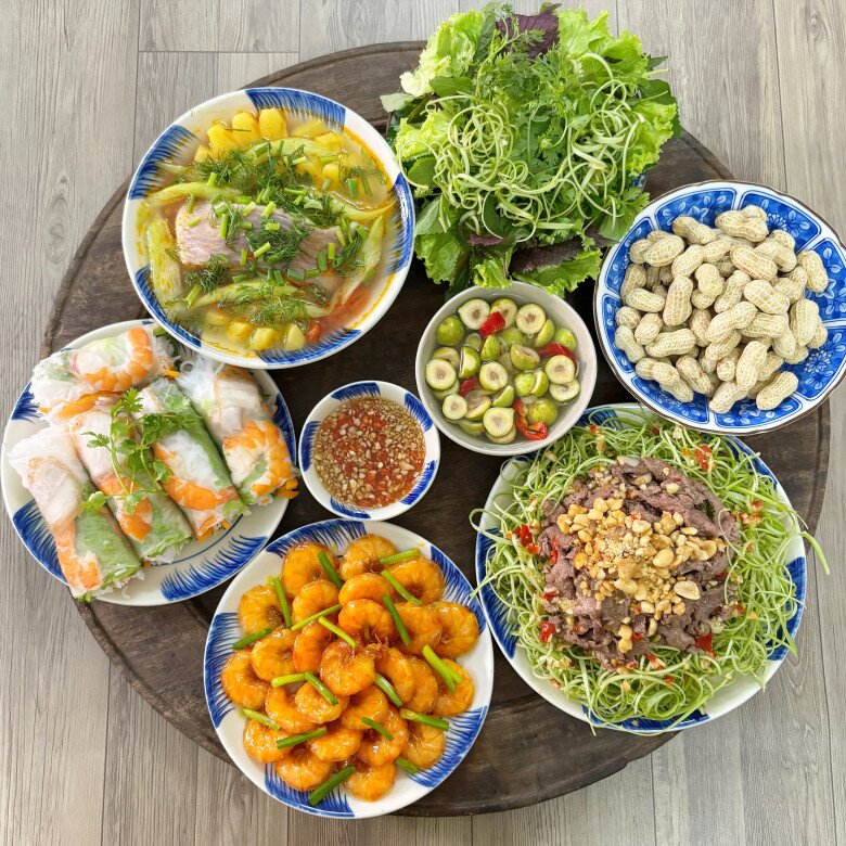 Cơm tối ngon và hấp dẫn.