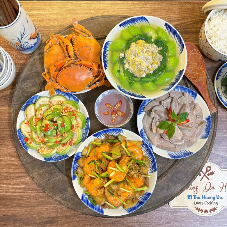 Bữa cơm nhà đậm chất mùa hè.