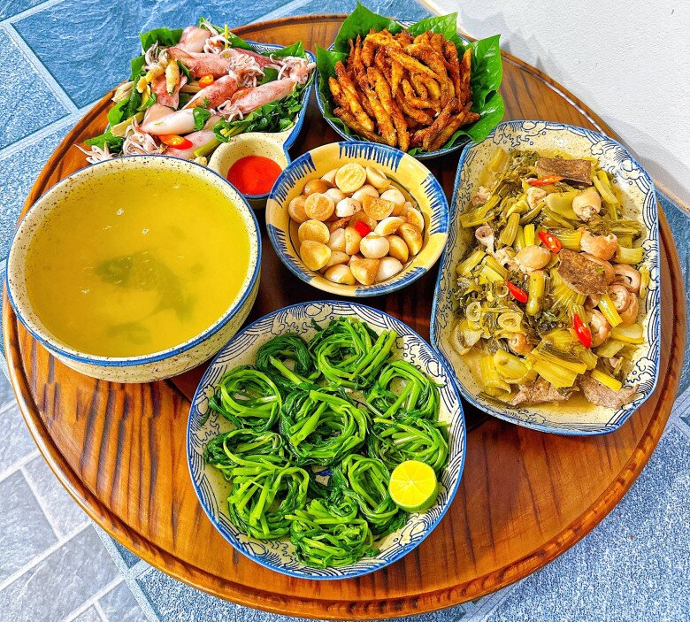 Bữa tối ngon thế này ai nỡ chối từ.