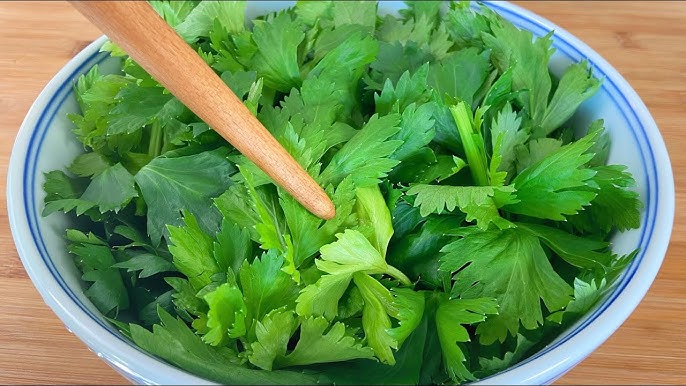 Không chỉ xào thịt bò, lá này xào cùng trứng tuyệt ngon lại còn siêu bổ dưỡng, không thử quá tiếc - 3