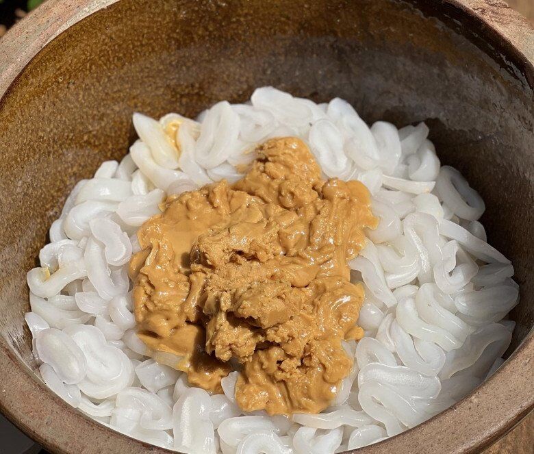 Loại quả xưa chín rụng đầy gốc, nay thành đặc sản ở thành phố giá 100.000 đ/kg, hạt đem rim rồi pha nước giải khát cực ngon - 3