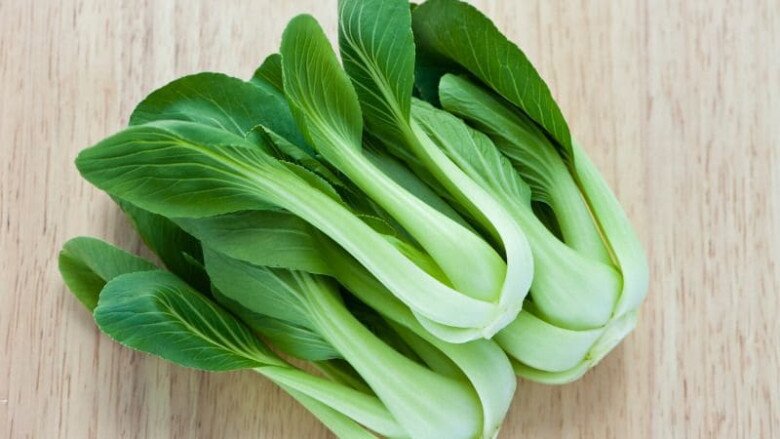 Loại rau giàu canxi đem xào với thứ này được món ăn bổ dưỡng - 1
