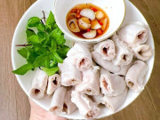 Bếp Eva - Luộc lòng lợn chỉ cần cho 1 loại gia vị này đảm bảo lòng trắng phau, giòn sần sật, chất lượng chẳng kém nhà hàng