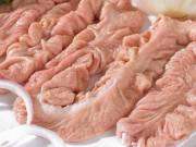 Bếp Eva - Rửa lòng già với muối mất vị món ăn, dùng 2 thứ này vừa sạch lại thơm không hôi tanh