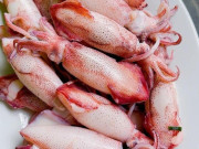 Bếp Eva - Muốn mực luộc giòn ngon, căng mọng, không bị dai khô, nhớ phải làm ngay điều này