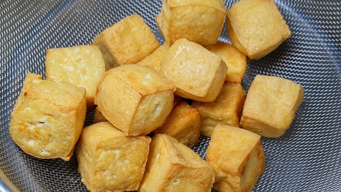 Rán đậu, đừng cho luôn vào chảo, làm thêm 2 bước này đậu vàng ươm, giòn ngon lại không bị vỡ nát - 3