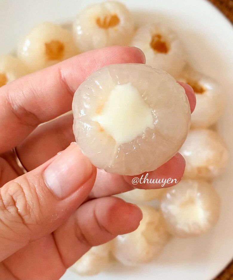 Vải không chỉ pha trà, loại quả này làm đủ món ăn ngon đã đời, nhanh tay làm không hết mùa - 6