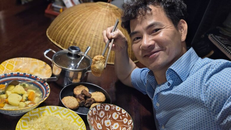 Vợ NSND Xuân Bắc chăm chỉ nấu cơm ngon, chồng mở lồng bàn là thấy amp;#34;niềm vui gọi tênamp;#34; - 10