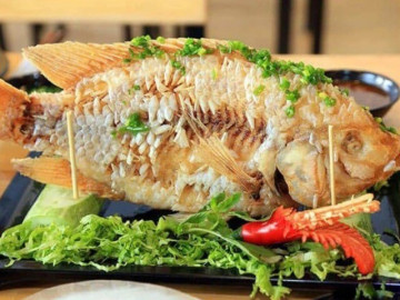 Bếp Eva - Muốn rán cá vàng giòn, đổ ngay dầu vào chảo là sai, thêm bước nữa, cá cực ngon lại không sợ bắn tung tóe