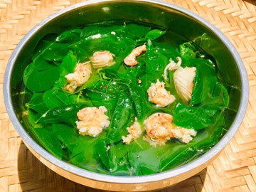 Cây này chỉ ăn lá, vitamin C gấp 45 lần rau thường, nấu canh hay luộc đều rất mát, mùa hè ai cũng thích