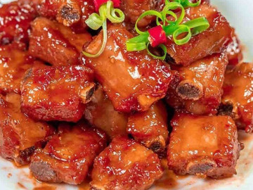 Ăn sườn xào chua ngọt 30 năm giờ mới biết, muốn nó ngon cần phải cho ngay những thứ này