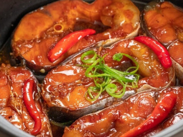 Tôi tiếc đứt ruột vì giờ mới biết, muốn cá kho ngon, đậm đà và không bị tanh hay nát phải nhớ 5 mẹo đơn giản này