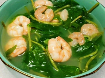 Loại cỏ dại mọc tua tủa sau mưa không ngờ là rau quý, nấu chung với tôm rất ngon, không biết ăn quá tiếc