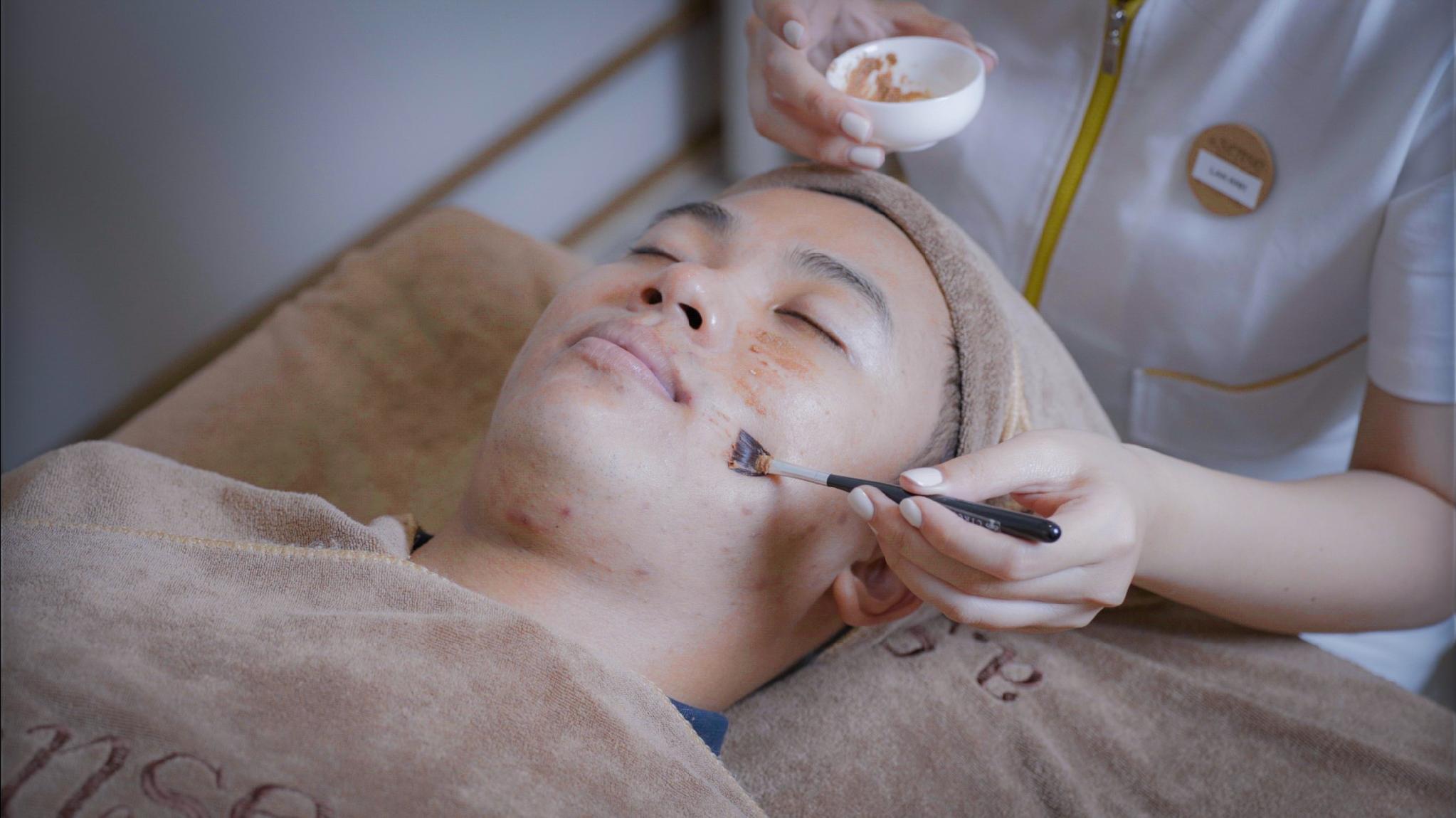 Liệu trình chăm sóc da tại a.SENSE ghi nhận sự quan tâm ngày càng lớn từ phái nam.