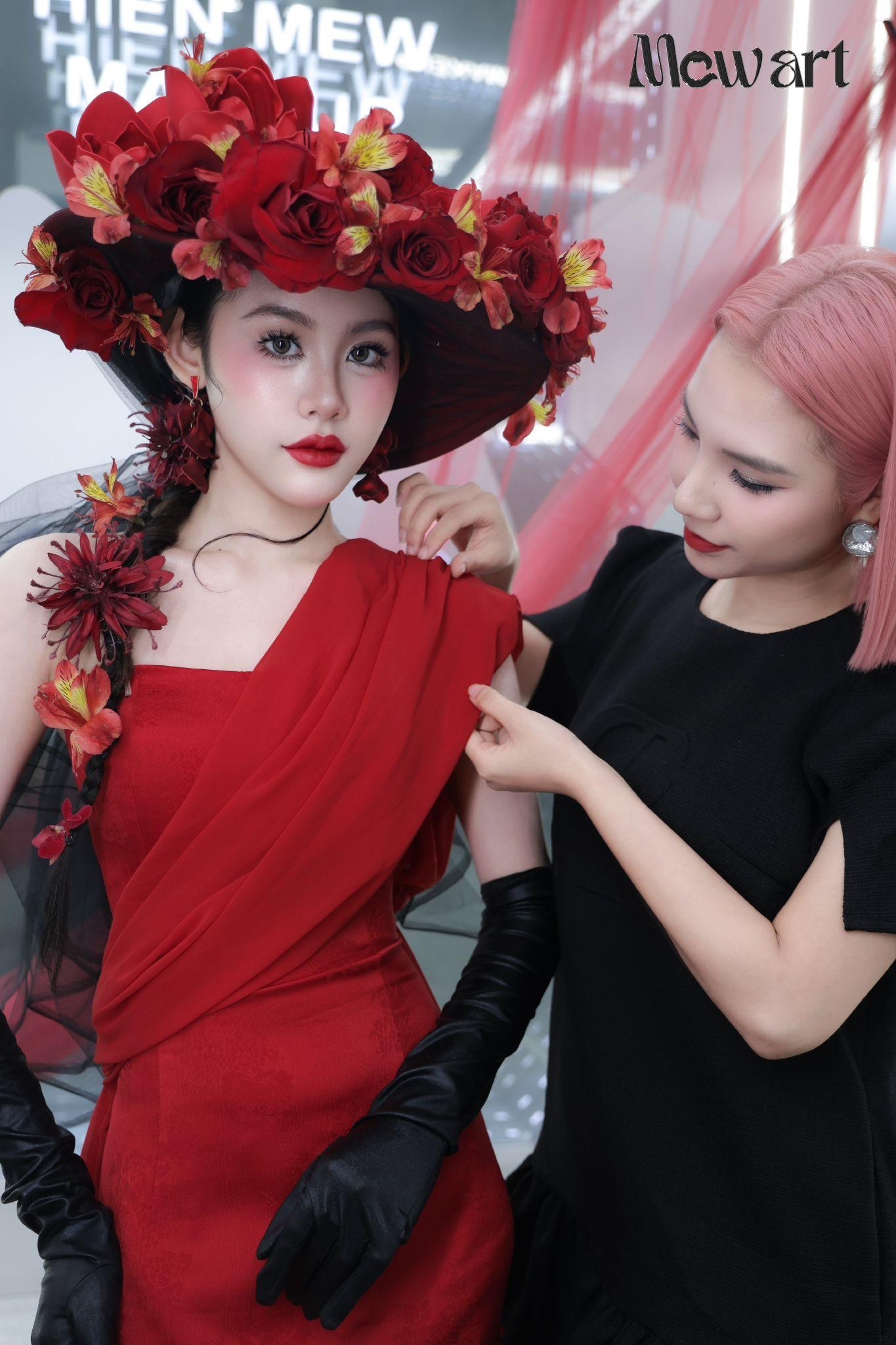 Phụ nữ hiện đại ngày càng đầu tư cho hình ảnh cá nhân mỗi khi xuất hiện.
