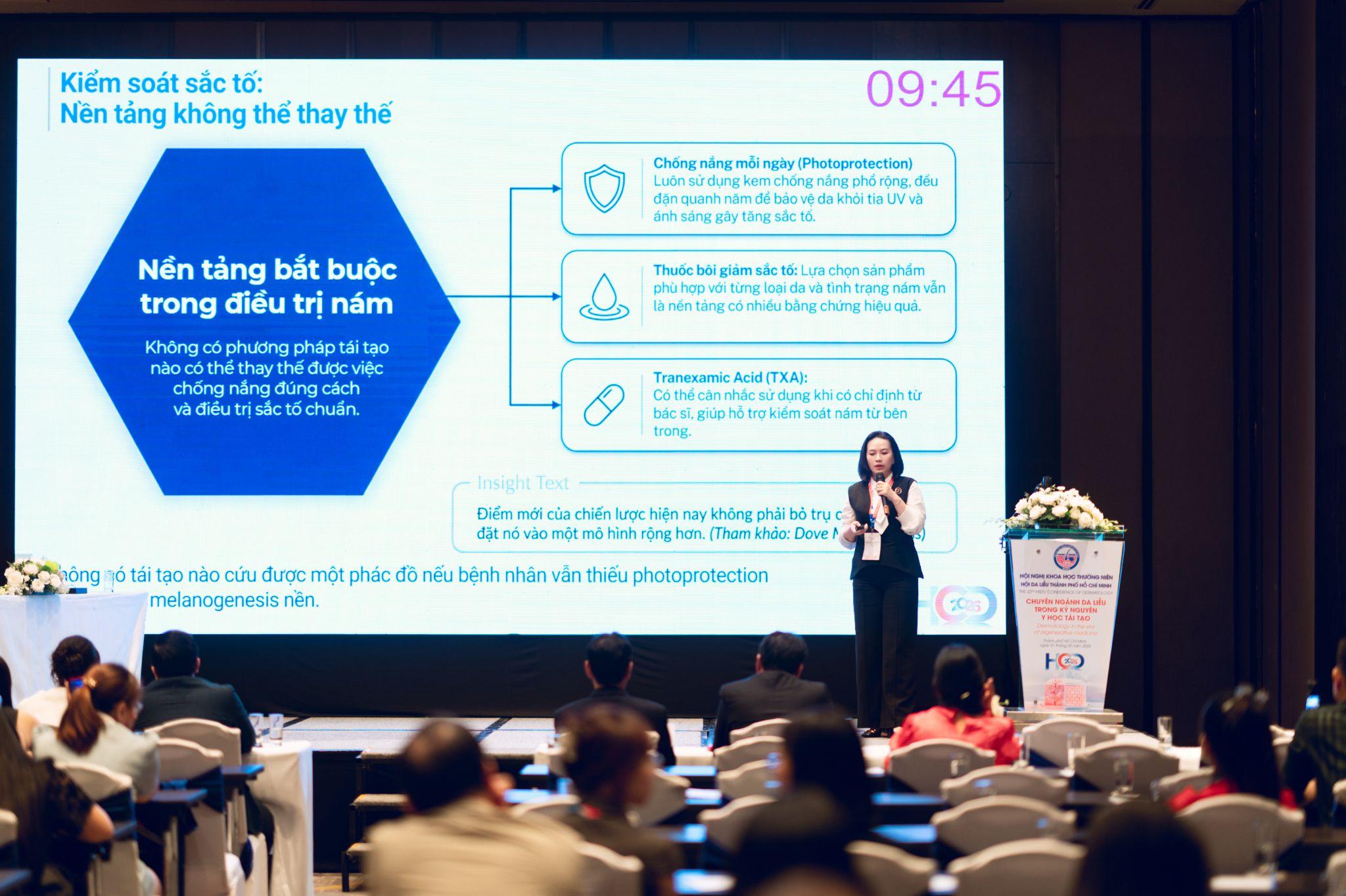 ThS.BS CKII Nguyễn Phương Thảo chia sẻ chiến lược kết hợp đa phương thức trong điều trị nám tại Hội nghị Da liễu TP.HCM 2026.
