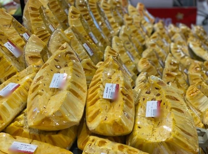 Tùy thuộc vào chủng loại, mùa vụ và khu vực giá mít sẽ khác nhau.