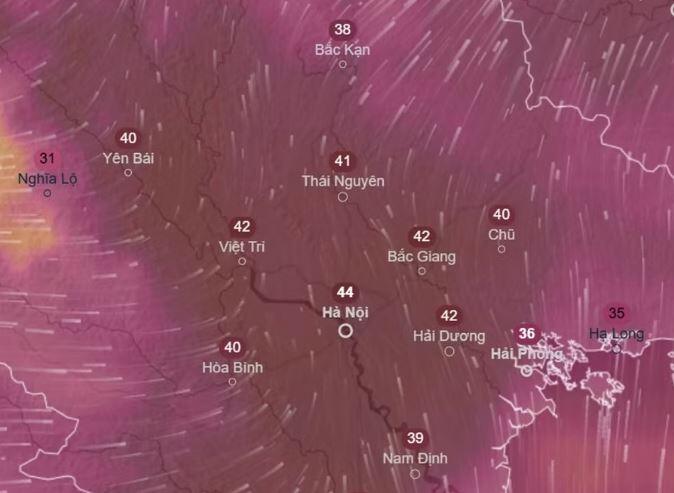 Dự báo nhiệt độ cảm nhận cao nhất ở một số khu vực tại miền Bắc vào ngày 12/4, theo mô hình ICON. Ảnh: Ventusky, ICON.