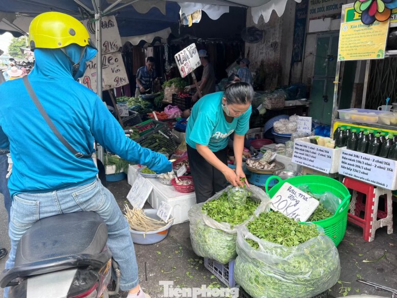 Người tiêu dùng dễ thở hơn khi giá nhiều thực phẩm đã hạ nhiệt