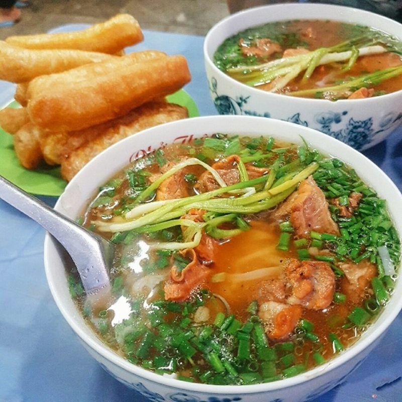 Phở Thật lúc nào cũng đông nghịt khách