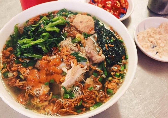 Đến Hải Phòng đừng quên thưởng thức bánh đa cua