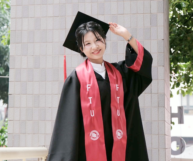 Vũ Thị Thi đã tốt nghiệp sớm loại xuất sắc tại Trường Đại học Ngoại thương Hà Nội
