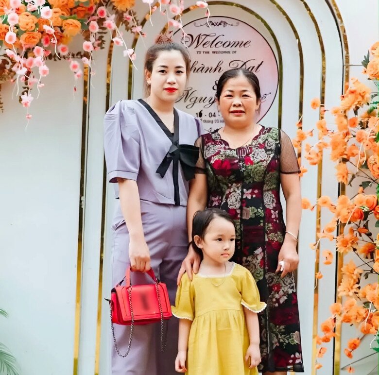 Nhờ có mẹ, hành trình làm mẹ của chị Giang cũng tuyệt vời hơn rất nhiều