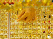 Tin tức - Giá vàng hôm nay 13/4: Quay đầu lao dốc