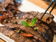Lifestyle - Loại cá bình dân bán đầy chợ Việt được ví như “sâm nước”, làm đủ món ngon cực hợp cho nam giới tuổi trung niên