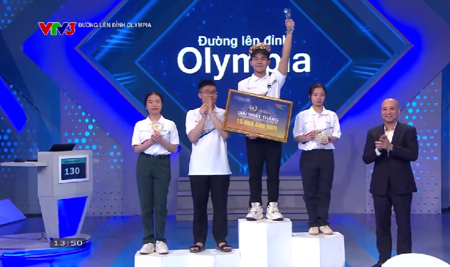 Nguyễn Huy Quang Minh (THPT chuyên Thái Bình - Hưng Yên) giành chiến thắng chung cuộc