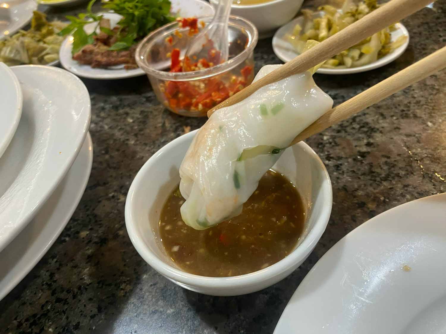 Món ăn hấp dẫn từ cách ăn cho tới hương vị