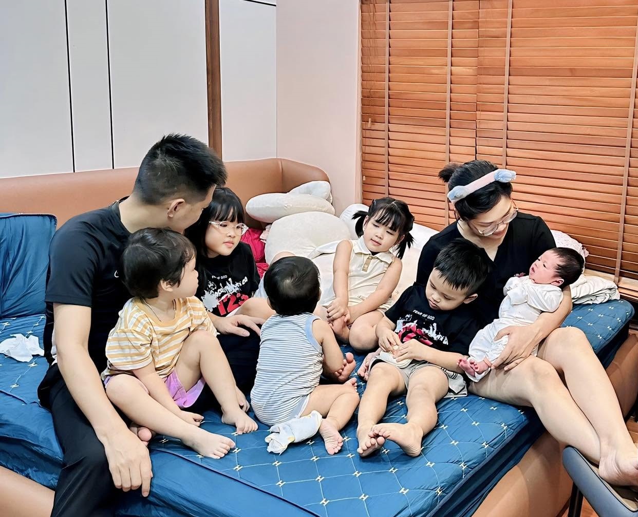 Tổ ấm nhỏ của chị Thủy luôn ngập tràn tiếng cười