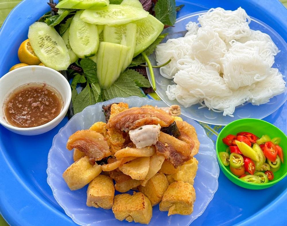 Bún đậu tóp mỡ ngon mà không sợ ngấy