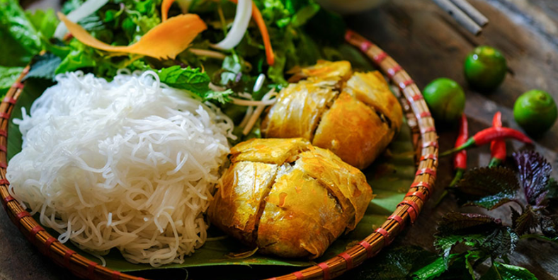 Nem cua bể là đặc sản Hải Phòng nhất định phải mua về làm quà