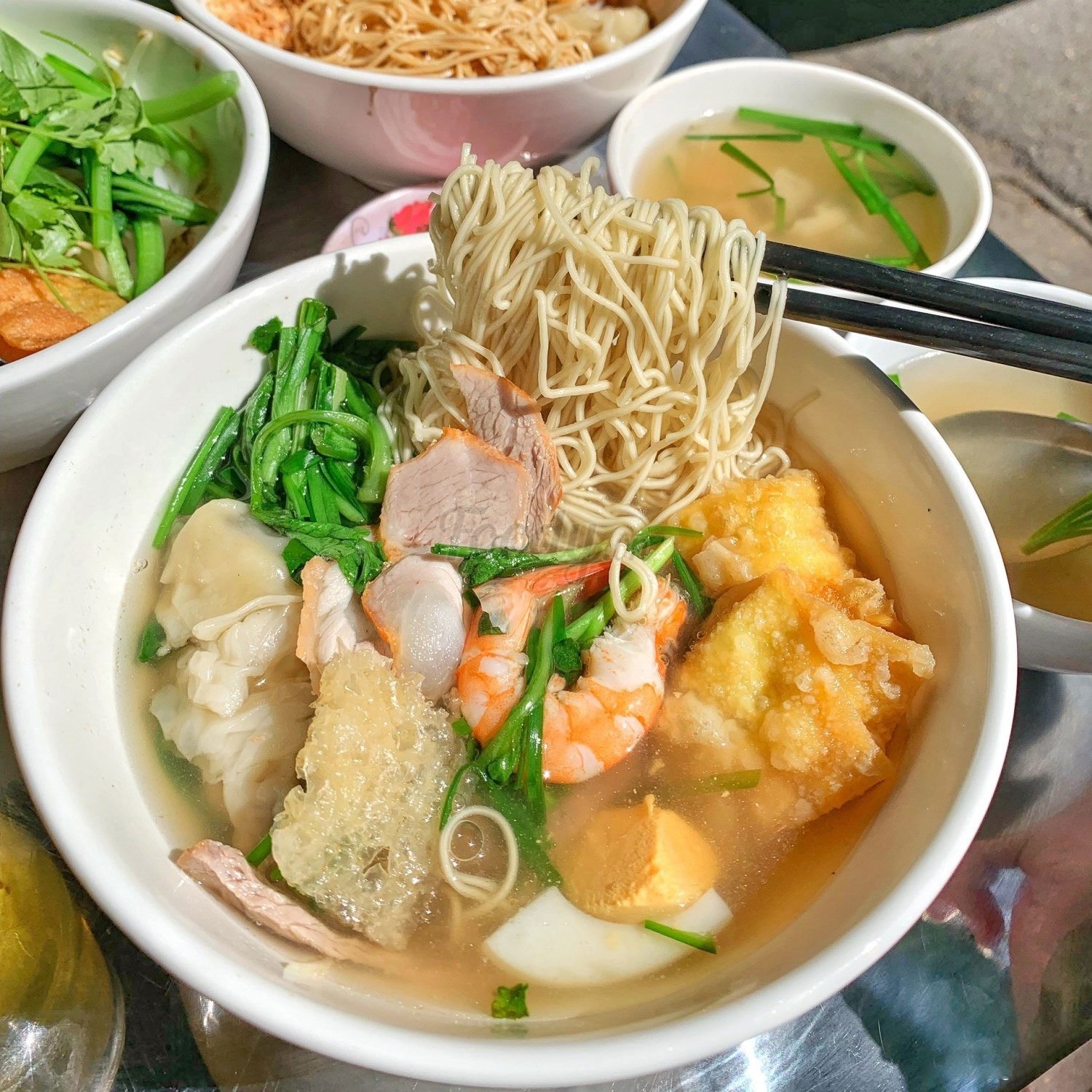 Mỳ vằn thắn dễ ăn cho mùa hè nóng