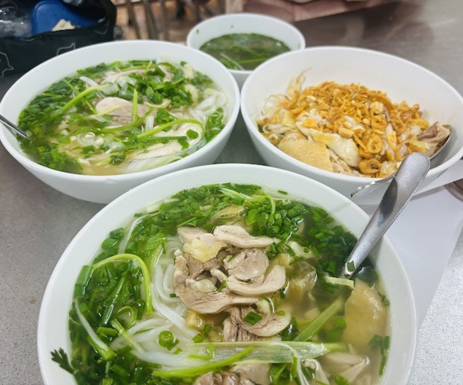 Đến Hà Nội, nhất định phải thưởng thức phở gà