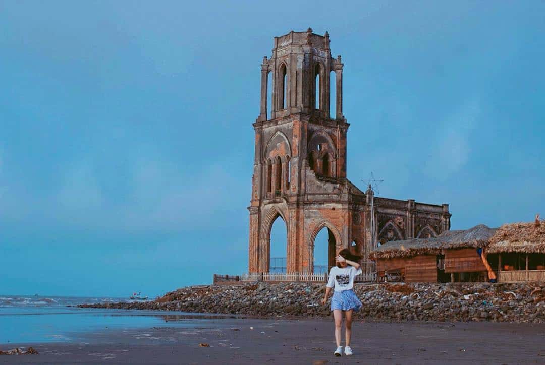 Biển Quất Lâm gần Hà Nội, phù hợp cho chuyến du lịch trong ngày 