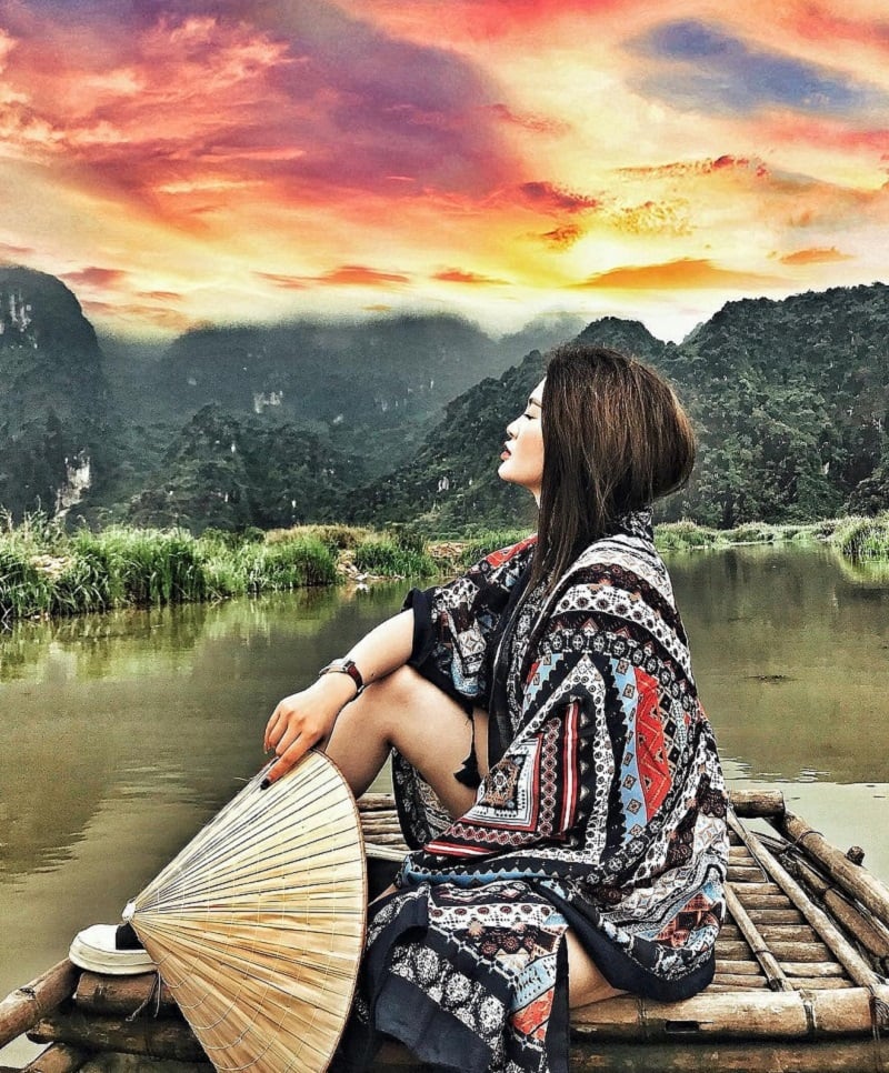Đừng quên check-in tại Đầm Vân Long