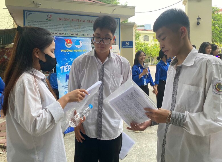 Nhiều thí sinh đánh giá đề thi Ngữ văn năm nay quá rộng